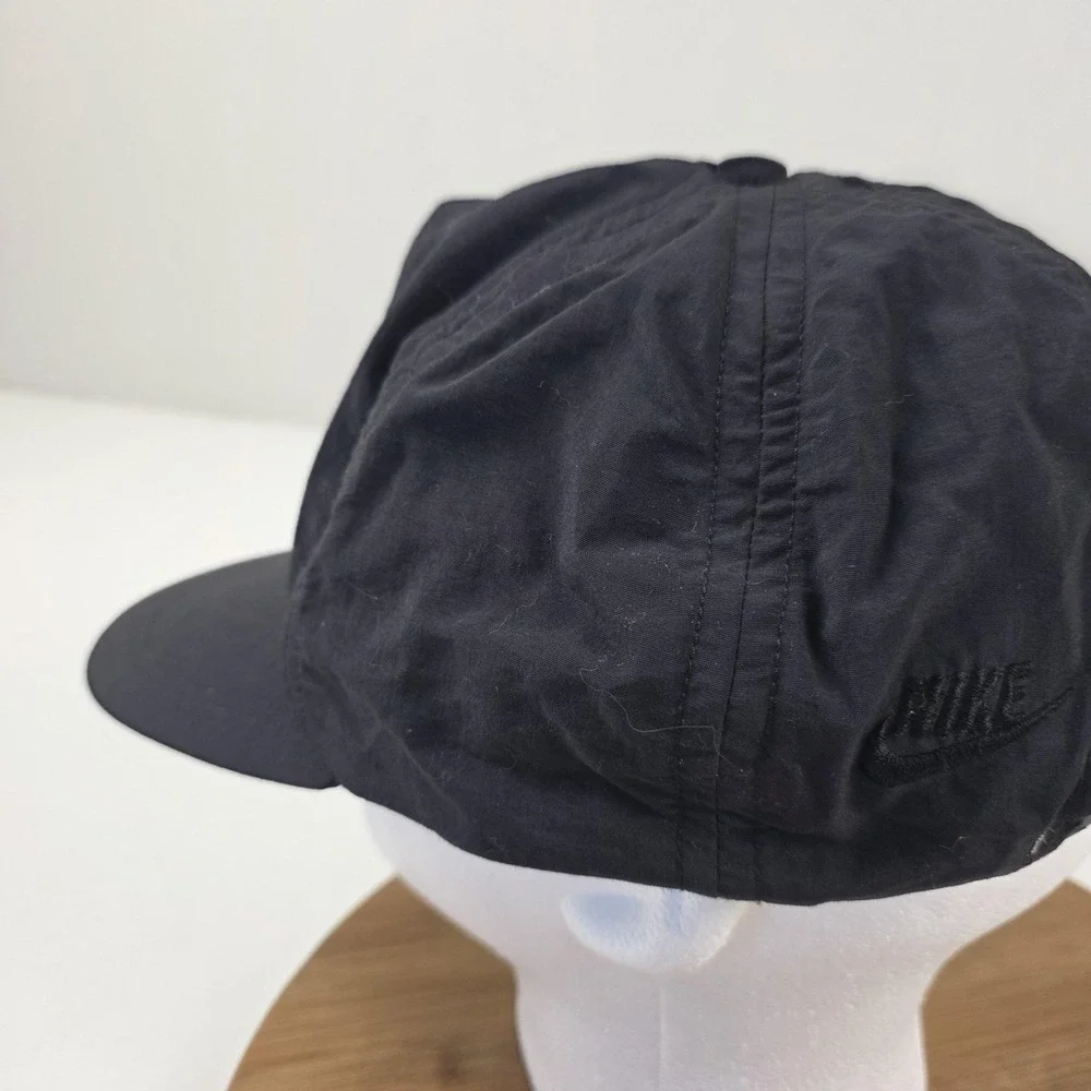 Nike Hat Cap Mens One Size Roseanne Black Strapback TV Show Signed Promo